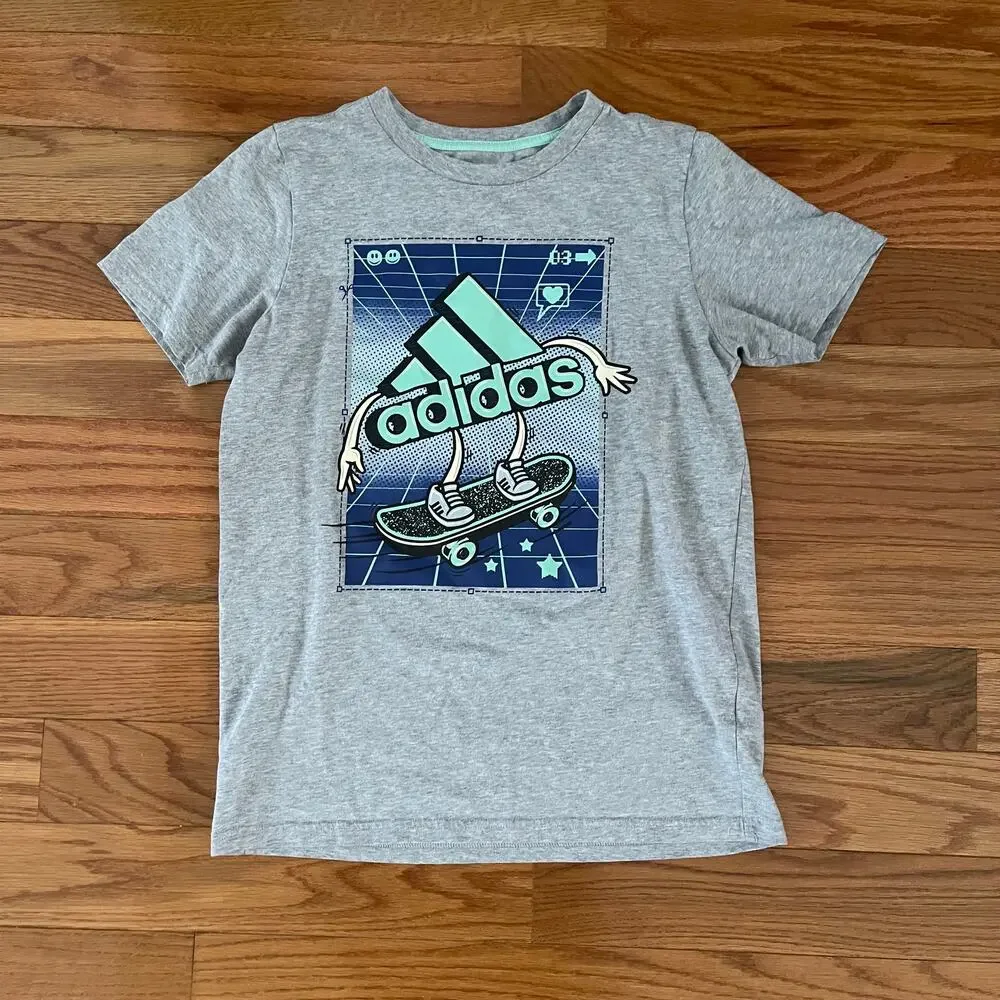 Adidas Boys Gray Skateboarding Logo Graphic Tee Size Large 14/16